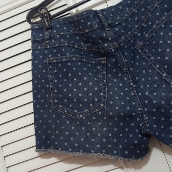 Lauren Conrad Shorts - Picture 4 of 7